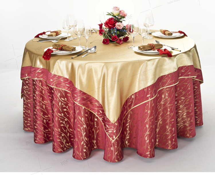 Luxury Red Rosette Table Cloth