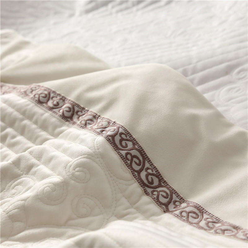 Home Textile Bedspread Luxurious