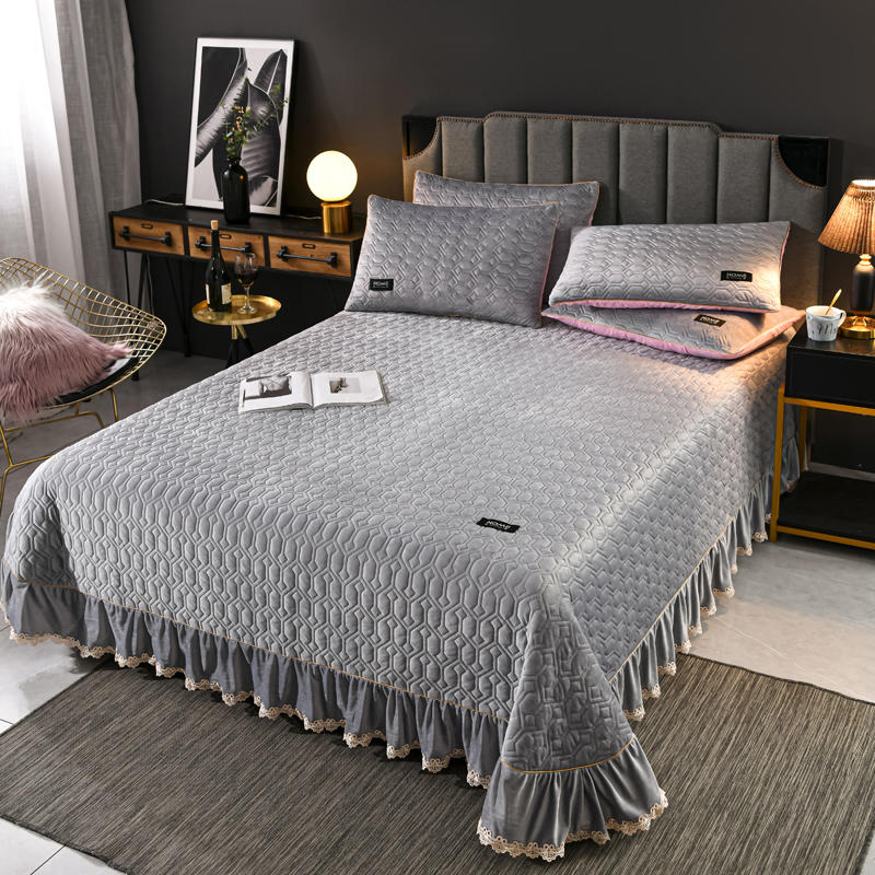 Home Bedding Luxe Bedspread