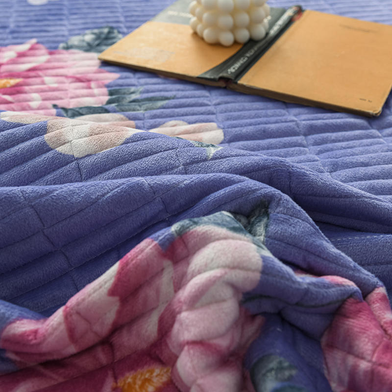 stripe Cover Quilt Bedspread