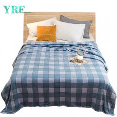 Luxus-Fleece-Überwurf in modernem Design