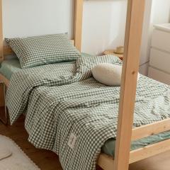 Weiße Schulbettwäsche,