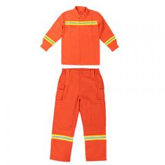 Reflektoranzug für die Wildnisrettung