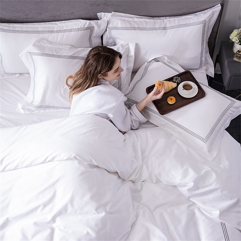 Welche Vorsichtsmaßnahmen sind beim Waschen von Hanfstoffen mit Hotelwäsche zu beachten?