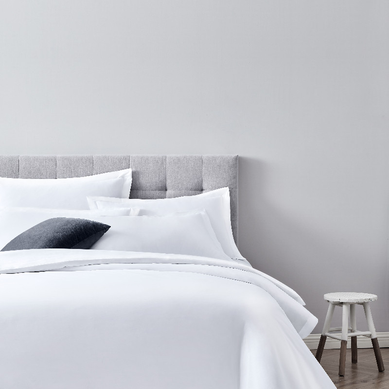 Warum sind die Bettlaken in Hotels nur weiß? Und nicht in anderen Farben?